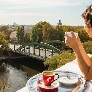https://spreeblick.find-berlin-hotels.com